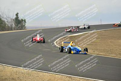 media/Jan-26-2025-CalClub SCCA (Sun) [[cfcea7df88]]/Group 2/Race/